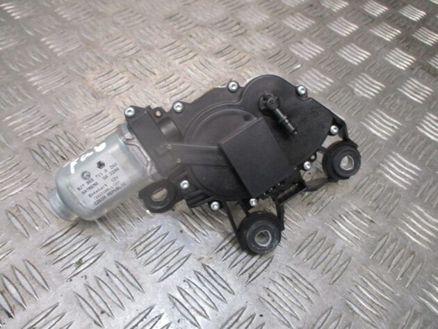 2012 GENUINE SKODA FABIA REAR WINDSCREEN WIPER MOTOR 5J7955711A - Image 3