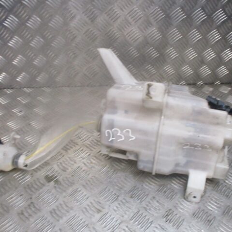 2012 GENUINE TOYOTA PRIUS FRONT WINDSCREEN WASHER BOTTLE 060851-317