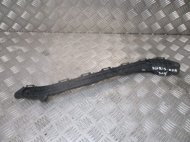 2015 GENUINE TOYOTA AURIS REAR RIGHT DRIVER SIDE BUMPER BRACKET 52575-02100