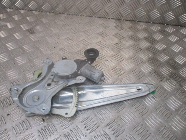 2015 TOYOTA AURIS REAR LEFT PASSENGER SIDE DOOR LOCK MECHANISM 85710-0D100 OEM - Image 4