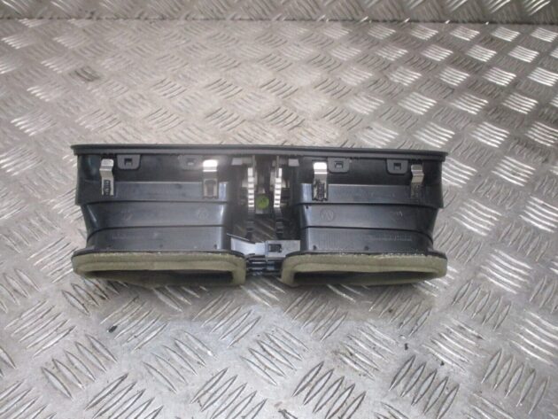 2012 GENUINE VW POLO 6R FRONT DASHBOARD CENTRE AIRVENT 6R0819728 - Image 3