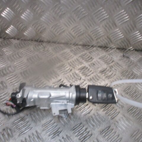 2018 GENUINE VW GOLF R IGNITION BARREL & KEY 5Q1905865A