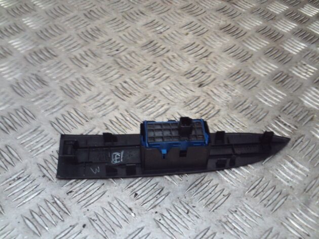 2012 GENUINE TOYOTA AVENSIS REAR RIGHT DRIVER SIDE DOR WINDOW SWITCH 74271-05040 - Image 2