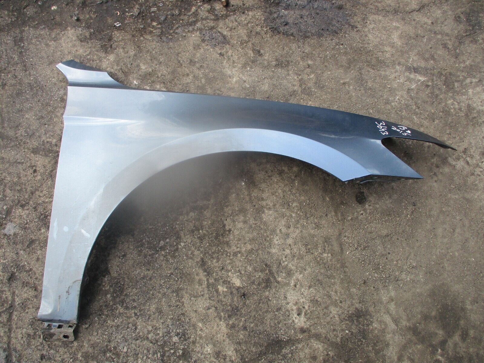 2015 GENUINE VW PASSAT B8 FRONT RIGHT DRIVER SIDE WING FENDER OSF - Image 2