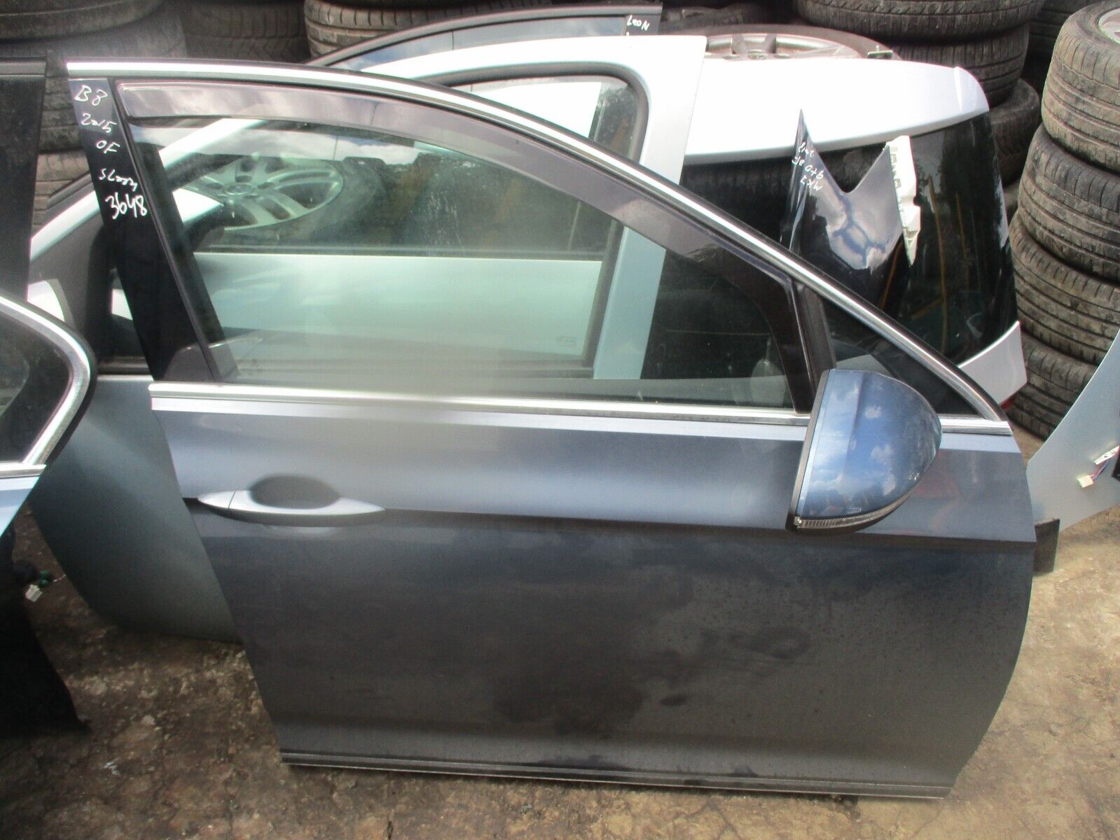 2015 GENUINE VW PASSAT B8 SALOON FRONT RIGHT DRIVER SIDE BARE SHELL DOOR OSF - Image 2