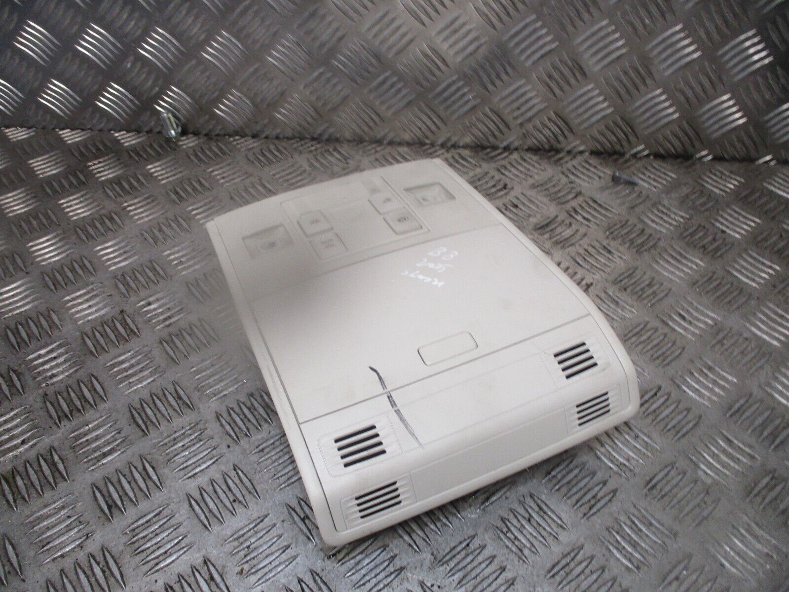 2015 GENUINE VW PASSAT B8 FRONT INTERIOR ROOF READING LIGHT LAMP 5Q0951172