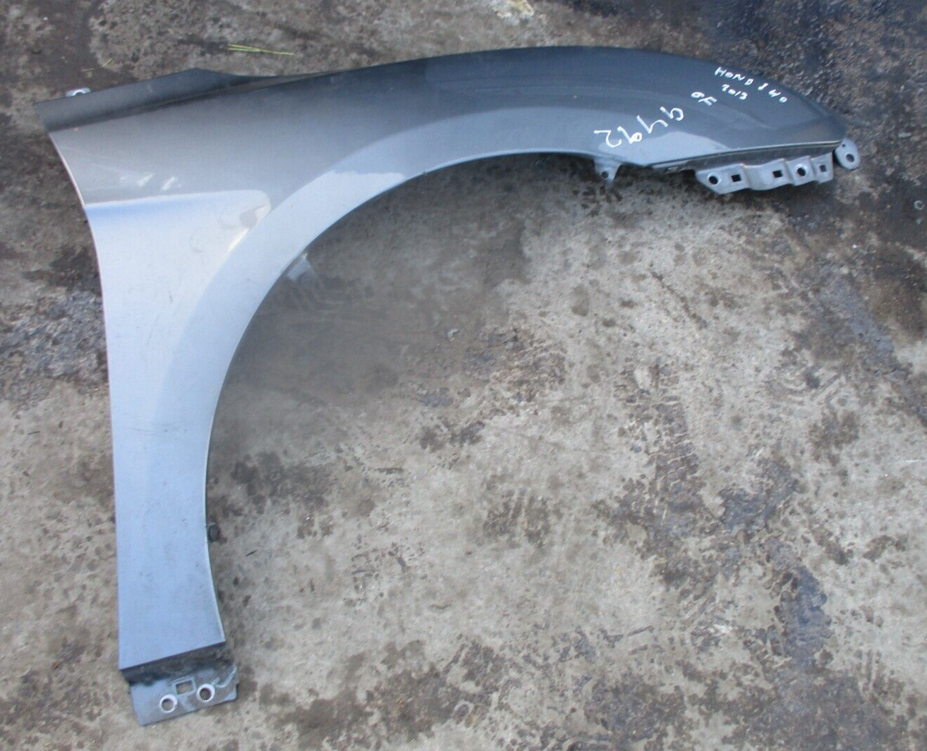 2013 GENUINE HYUNDAI I40 SALOON FRONT RIGHT DRIVER SIDE WING FENDER