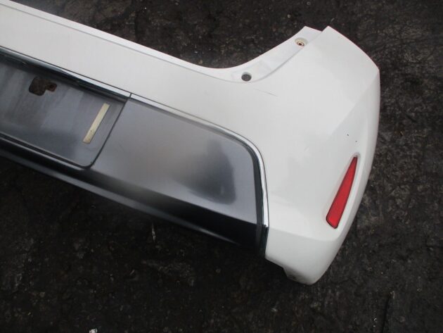 2014 GENUINE TOYOTA AURIS HATCHBACK REAR COMPLETE BUMPER - Image 3