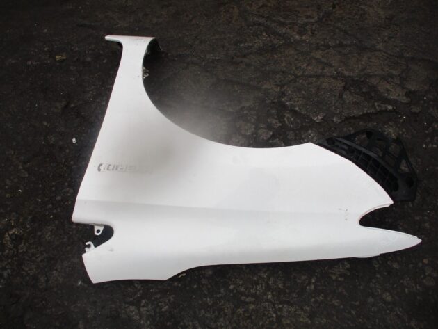 2014 GENUINE TOYOTA AURIS FRONT LEFT PASSENGER SIDE WING FENDER NSF - Image 3