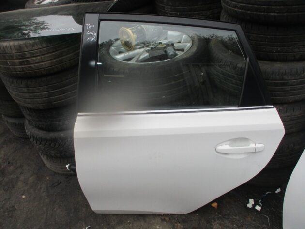 2014 GENUINE TOYOTA AURIS HATCHBACK REAR LEFT PASSENGER SIDE BARE SHELL DOOR NSR - Image 2