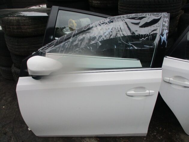 2014 GENUINE TOYOTA AURIS FRONT LEFT PASSENGER SIDE BARE SHELL DOOR NSF - Image 3