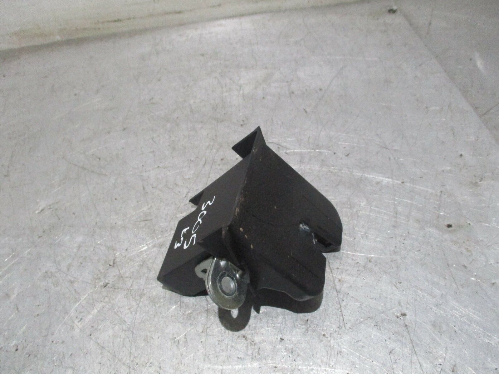 2015 VW GOLF Mk7 (5G) REAR BOOT TAILGATE LOCK CATCH MECH ASSEMBLY 5G6827505 OEM - Image 2