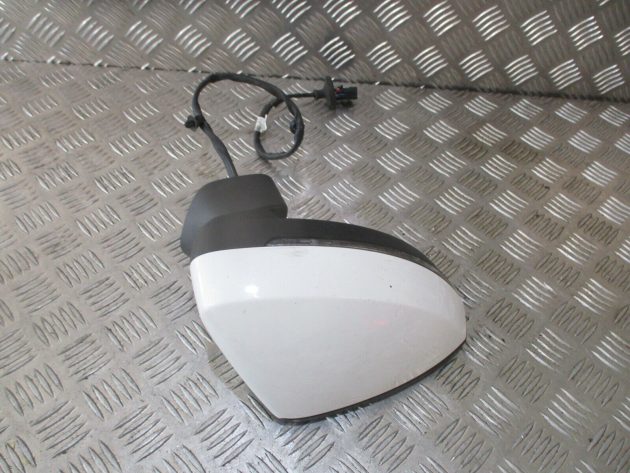 2018 GENUNE AUDI A3 S-LINE SALOON DRIVER RIGHT HAND SIDE FRONT DOOR WING MIRROR