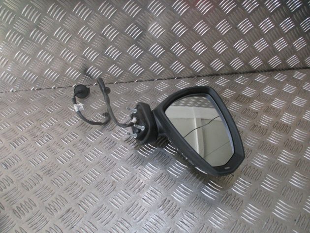 2018 GENUNE AUDI A3 S-LINE SALOON DRIVER RIGHT HAND SIDE FRONT DOOR WING MIRROR - Image 3