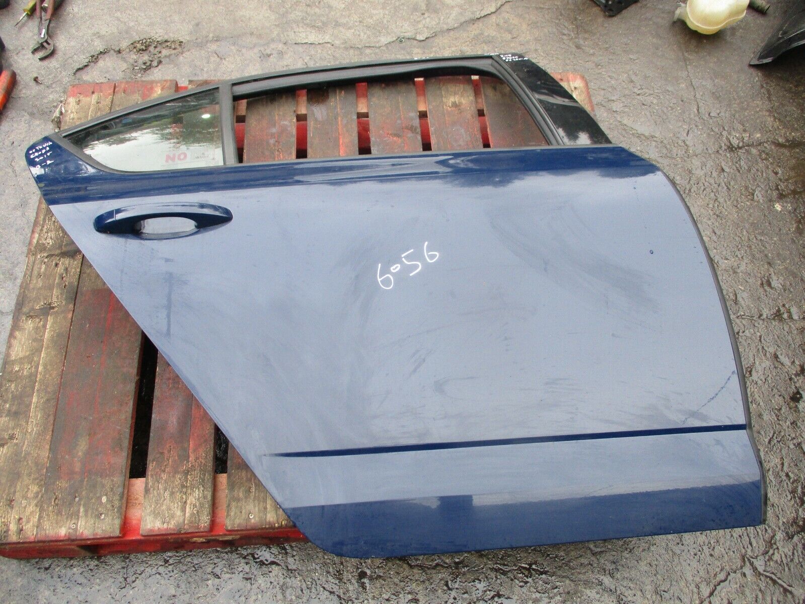 2015 SKODA OCTAVIA REAR RIGHT DRIVER SIDE BARE SHELL DOOR IN GOOD CONDITION - Image 3
