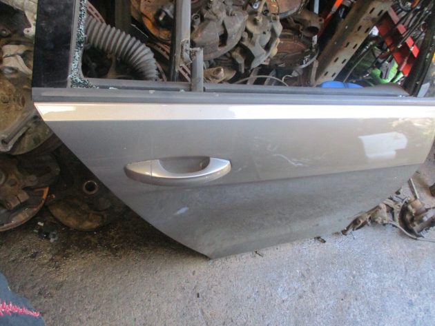 2014 GENUINE VW GOLF MK7 ESTATE DRIVER RIGHT HAND SIDE REAR BARE SHELL DOOR 5DR - Image 5
