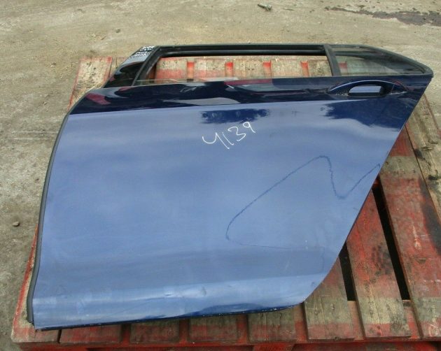 2017 VW GOLF MK7 REAR LEFT PASSENGER SIDE BARE SHELL DOOR IN MINT CONDITION OEM - Image 2