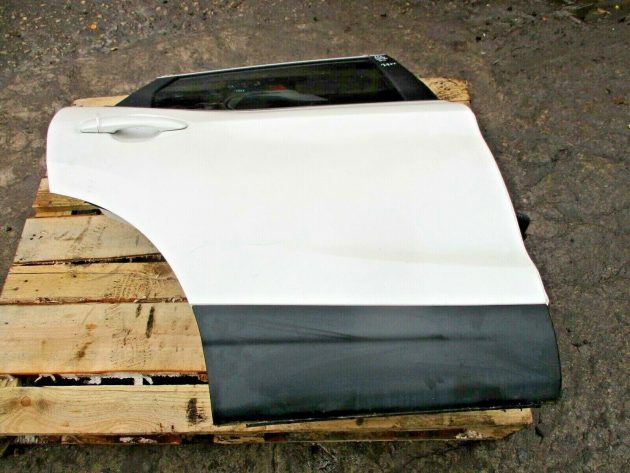 2016 NISSAN QASHQAI REAR RIGHT DRIVER SIDE BARE SHELL DOOR IN GOOD CONDITION - Image 2