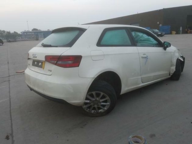 2014 AUDI A3 CJZA 1.2 TFSI MK3 GEARBOX 3 DOOR BREAKING SPARES ENGINE LIGHT BUMPE - Image 3