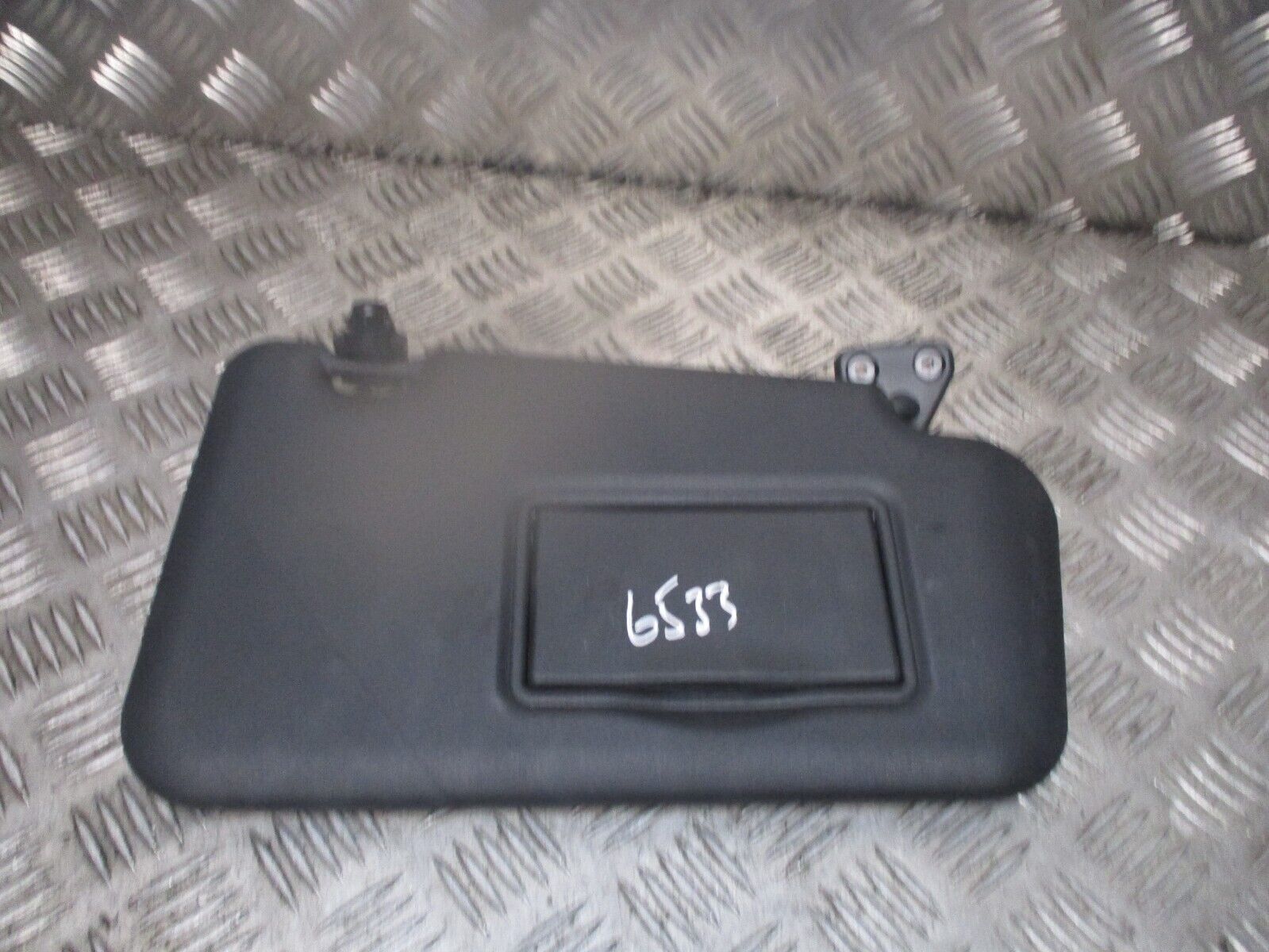 2015 GENUINE NISSAN JUKE FRONT RIGHT DRIVER SIDE SUN VISOR OSF - Image 2