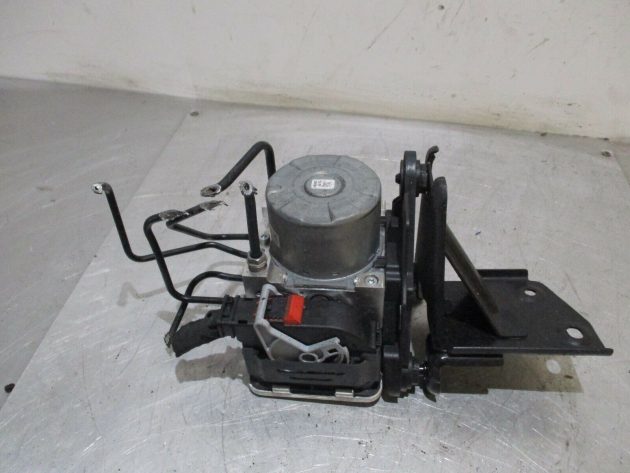 2018 VW ARTEON GOLF R MK7.5 TIGUAN ABS PUMP CONTROL UNIT MODULATOR 5Q0614517DE - Image 5