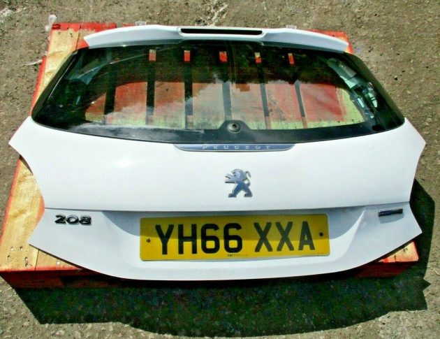 2016 PEUGEOT 208 5DR REAR TAILGATE BOOTLID BARE IN MINT CONDITION