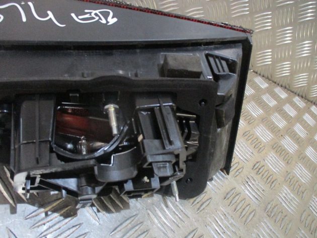 2016 AUDI A3 S-LINE DRIVER SIDE REAR INNER BOOT TAILGATE LIGHT LAMP UNIT CLUSTER - Image 6