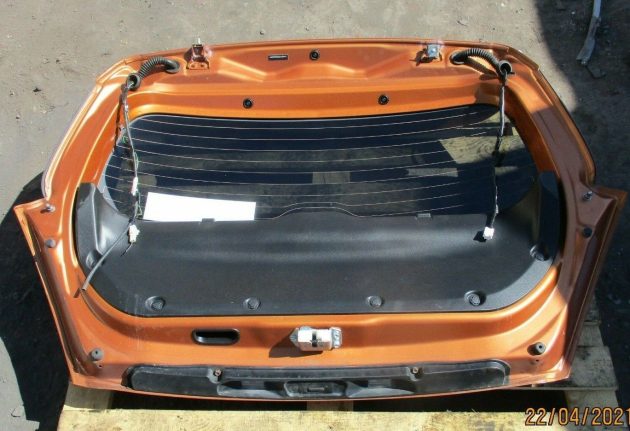 2016 GENUINE SUZUKI SWIFT SZL 3DR 1.6 PETROL REAR TAILGATE BOOT LID BARE - Image 2