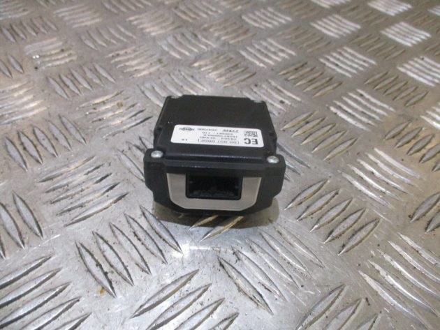 2016-2021 GENUINE NISSAN MICRA FRONT VIEW LANE ASSIT CAMERA  284G3-5FA0D - Image 4