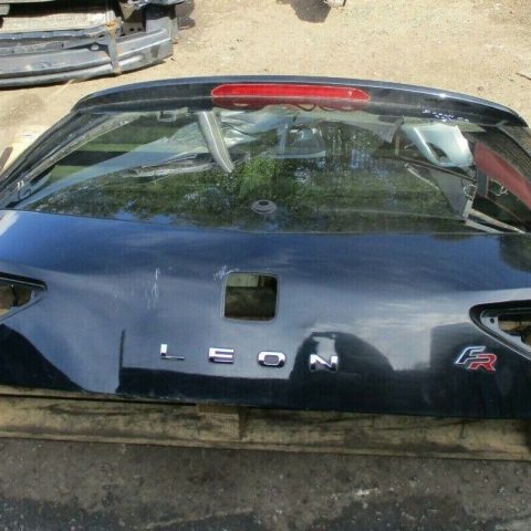2012-2018 GENUINE SEAT LEON FR 3DR TAILGATE BOOTLID IN GOOD CONDITION