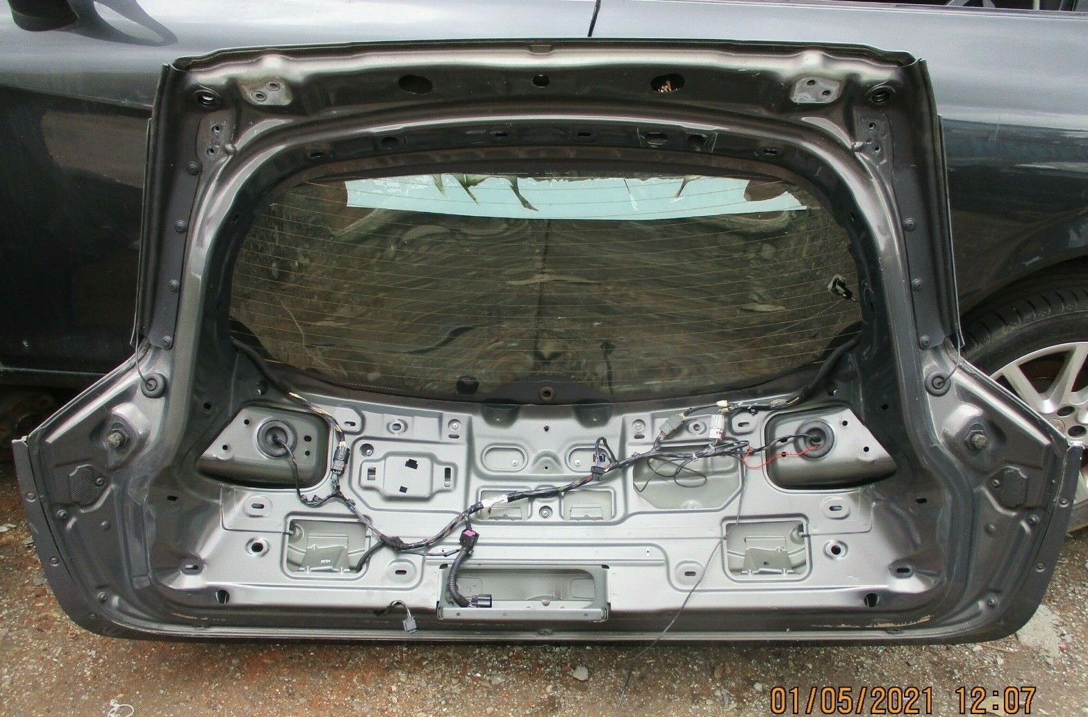 2012 GENUINE VAUXHALL INSIGNIA 2.0 CDTI REAR BOOT BARE TAILGATE - Image 3