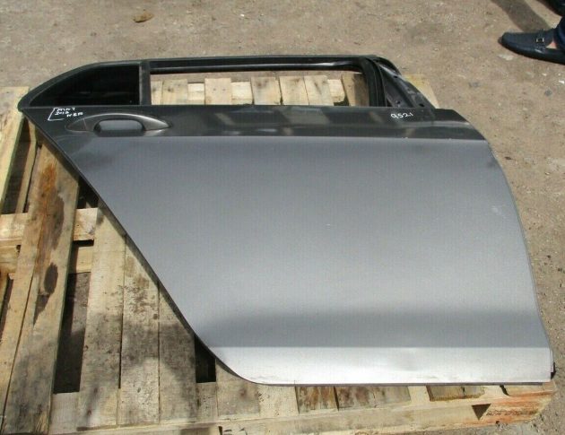 2013-2019 VW GOLF MK7 REAR RIGHT DRIVER SIDE BARE SHELL DOOR OSR - Image 3
