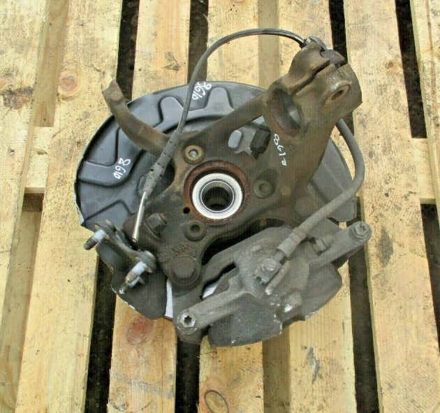 2018 GENUINE AUDI A3 TFSI FRONT LEFT AUTO WHEEL HUB SPINDLE NSF 5Q0400053DS