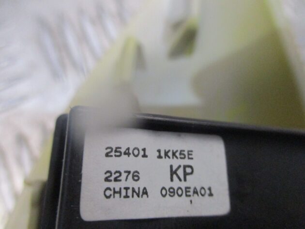 2015 GENUINE NISSAN JUKE FRONT RIGHT DRIVER SIDE DOOR WINDOW SWITCH 254011KK5E - Image 4