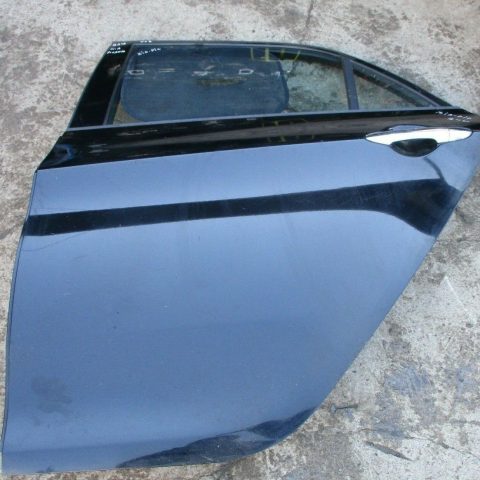 2016 KIA PICANTO REAR LEFT PASSENGER SIDE BARE SHELL DOOR IN GOOD CONDITION