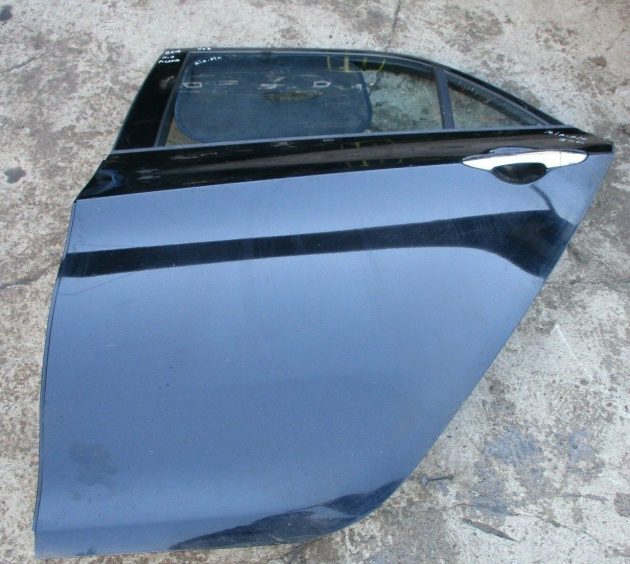 2016 KIA PICANTO REAR LEFT PASSENGER SIDE BARE SHELL DOOR IN GOOD CONDITION