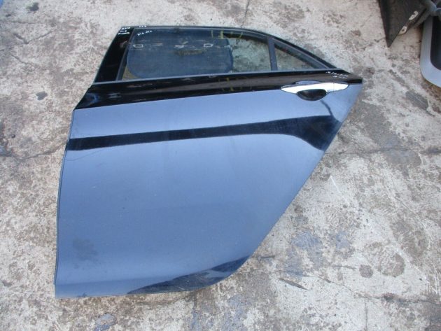 2016 KIA PICANTO REAR LEFT PASSENGER SIDE BARE SHELL DOOR IN GOOD CONDITION - Image 2