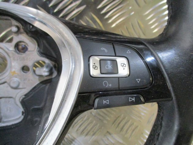 2012-2017 GENUINE VW GOLF MK7 3 SPOKE MULTIFUNCTION STEERING WHEEL 5G0419091DJ - Image 3