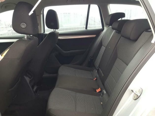 2017 SKODA OCTIVIA 1.6 TDi 110 BHP DBKA 6 SPEED MANUAL BUMPER LIGHT GEARBOX - Image 5