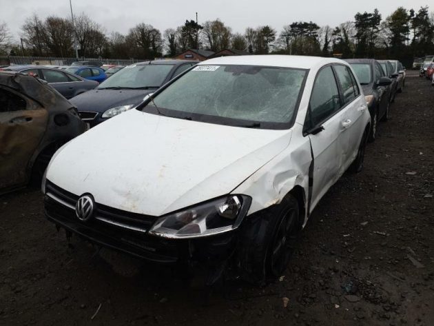 2016 VW GOLF MK7 1.6 DIESEL CXXB HEAD LIGHT ENGINE MIRROR ALLOY BREAKING SPARE
