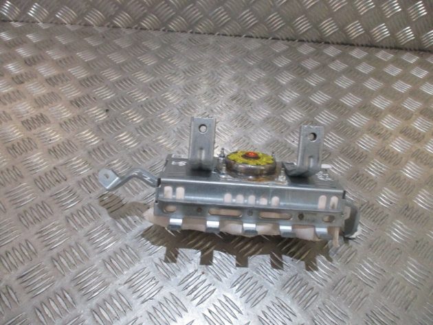 2016 GENUINE NISSAN QASHQAI J11 INTERIOR PASEENGER SIDE DAHBOARD KNEE AIRBG UNIT - Image 2