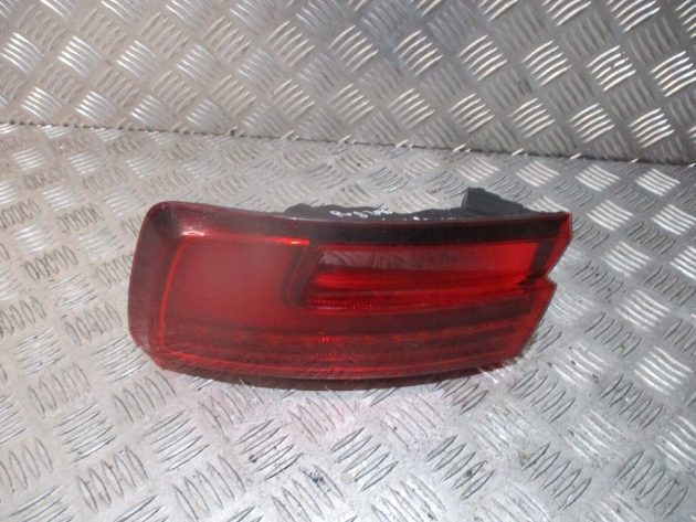 2016 GENUINE AUDI A3 SALOON DRIVER RIGHT SIDE REAR TAILLIGHT LAMP 8V5945092 - Image 2