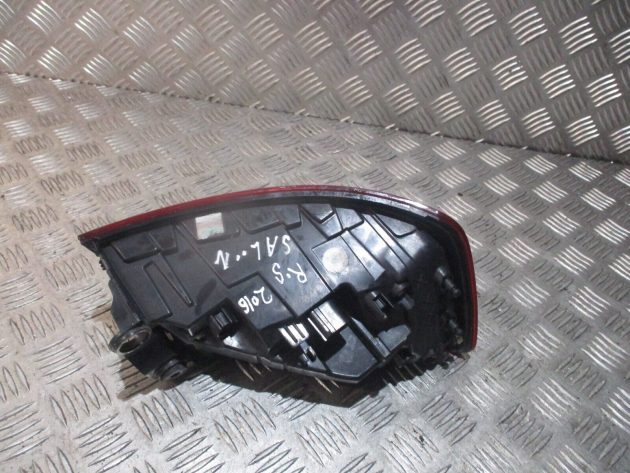 2016 GENUINE AUDI A3 SALOON DRIVER RIGHT SIDE REAR TAILLIGHT LAMP 8V5945092 - Image 5