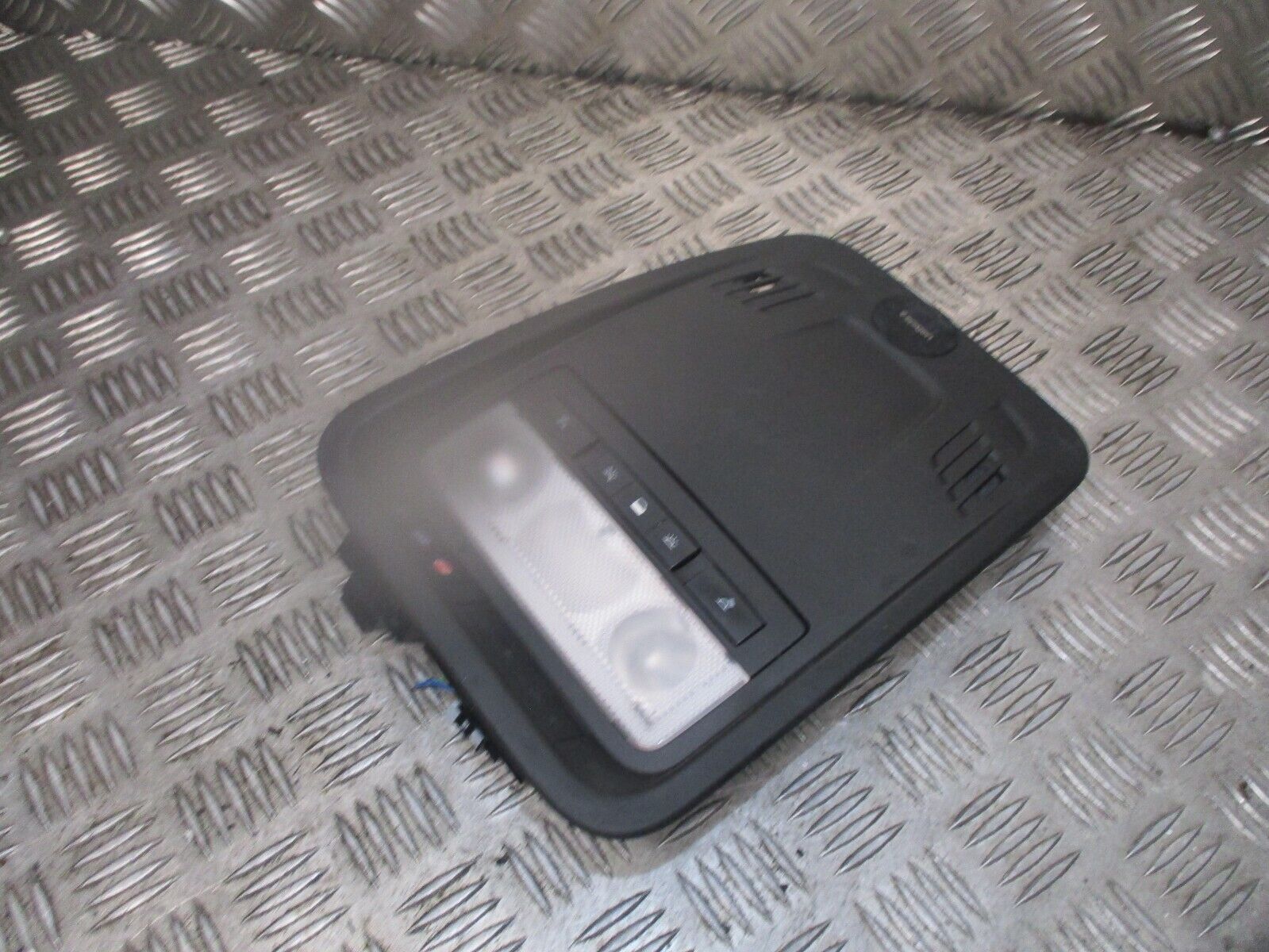 2015 GENUINE VAUXHALL ASTRA FRONT INTERIOR ROOF READING LIGHT LAMP 13415545