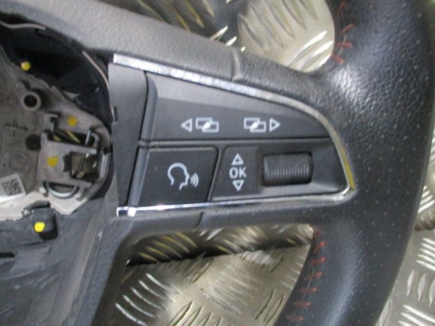 2013-2017 GENUINE SEAT LEON FR MK3 MULTI FUNCTION STEERING WHEEL 5F0419091M - Image 4