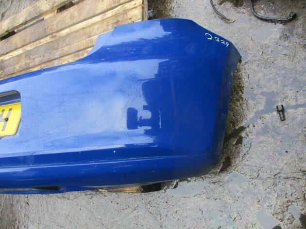 2011 GENUINE VW POLO 6R REAR BUMPER IN MINT CONDITION - Image 3