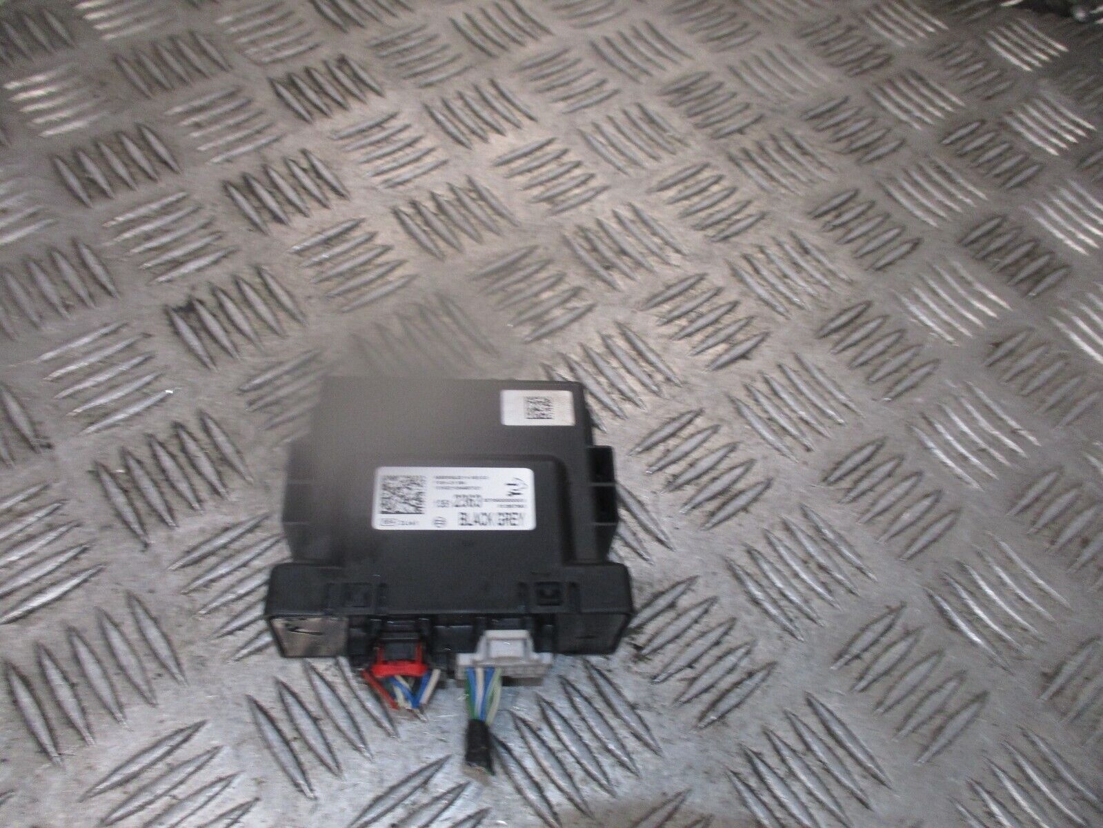 2015 GENUINE VAUXHALL ASTRA PARKING ASSIST CONTROL MODULE UNIT 13512363