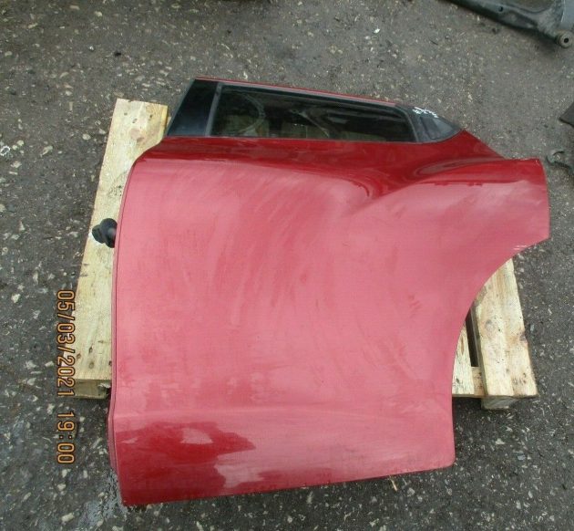 2012 GENUINE NISSAN JUKE LEFT PASSENGER SIDE REAR BARE SHELL DOOR BREAKING SPARE
