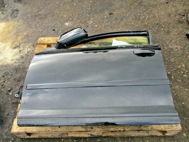 2012 GENUINE AUDI A3 FRONT LEFT PASSENGER SIDE BARE SHELL DOOR IN GOOD CONDITION - Image 2
