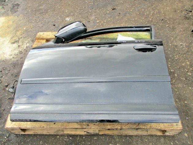 2012 GENUINE AUDI A3 FRONT LEFT PASSENGER SIDE BARE SHELL DOOR IN GOOD CONDITION - Image 4